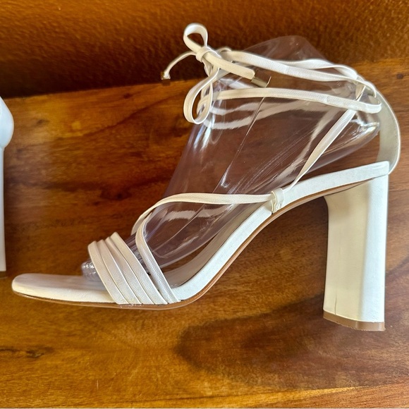 Schutz “Glenna” White Strappy Sandals Size 8 EUC! - Picture 11 of 16